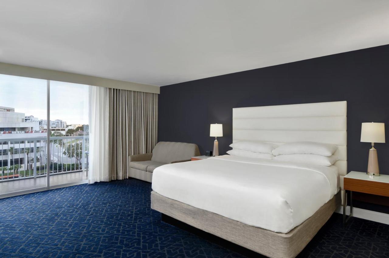 Hotel Tampa Riverwalk Buitenkant foto