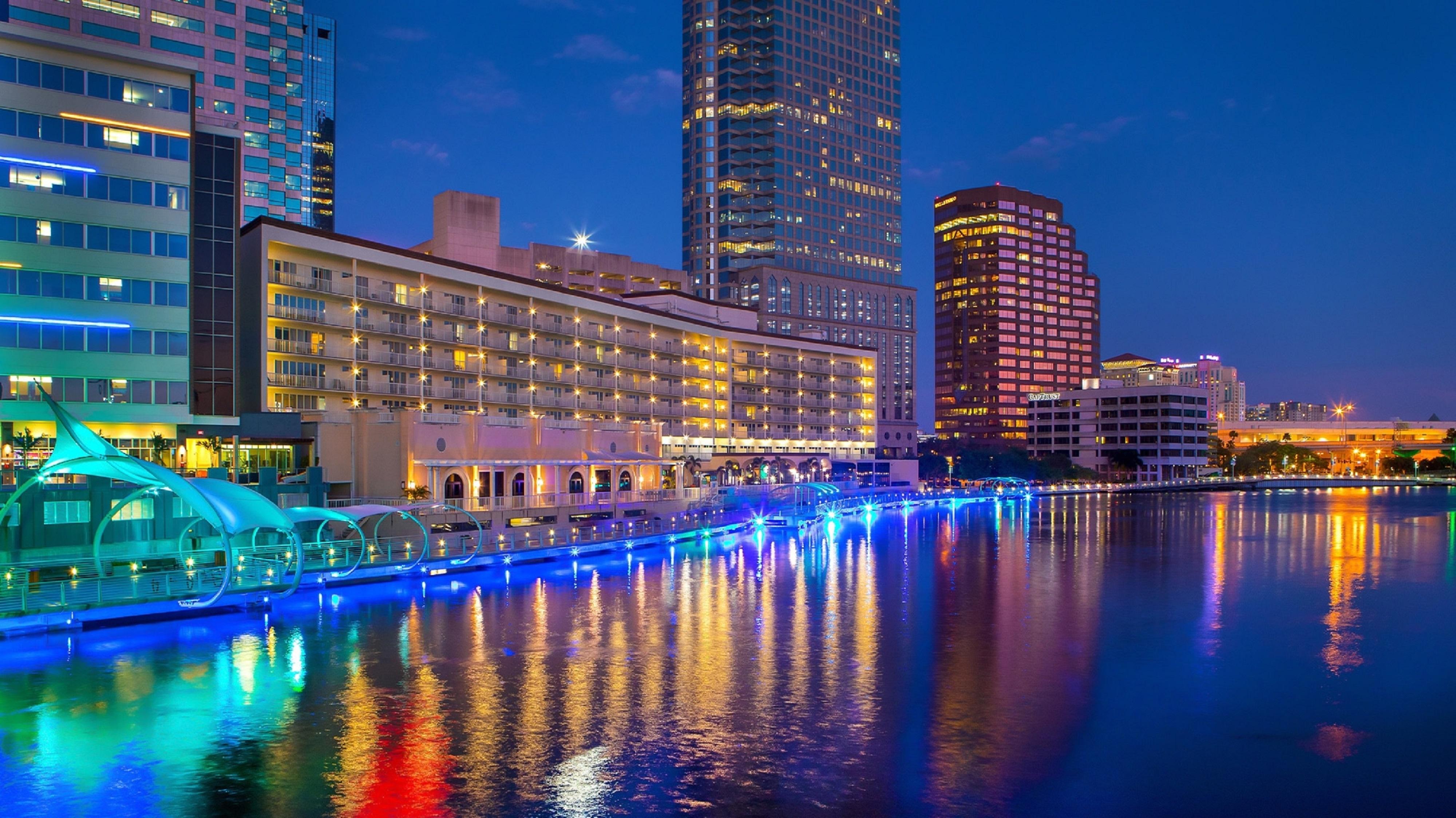 Hotel Tampa Riverwalk Buitenkant foto