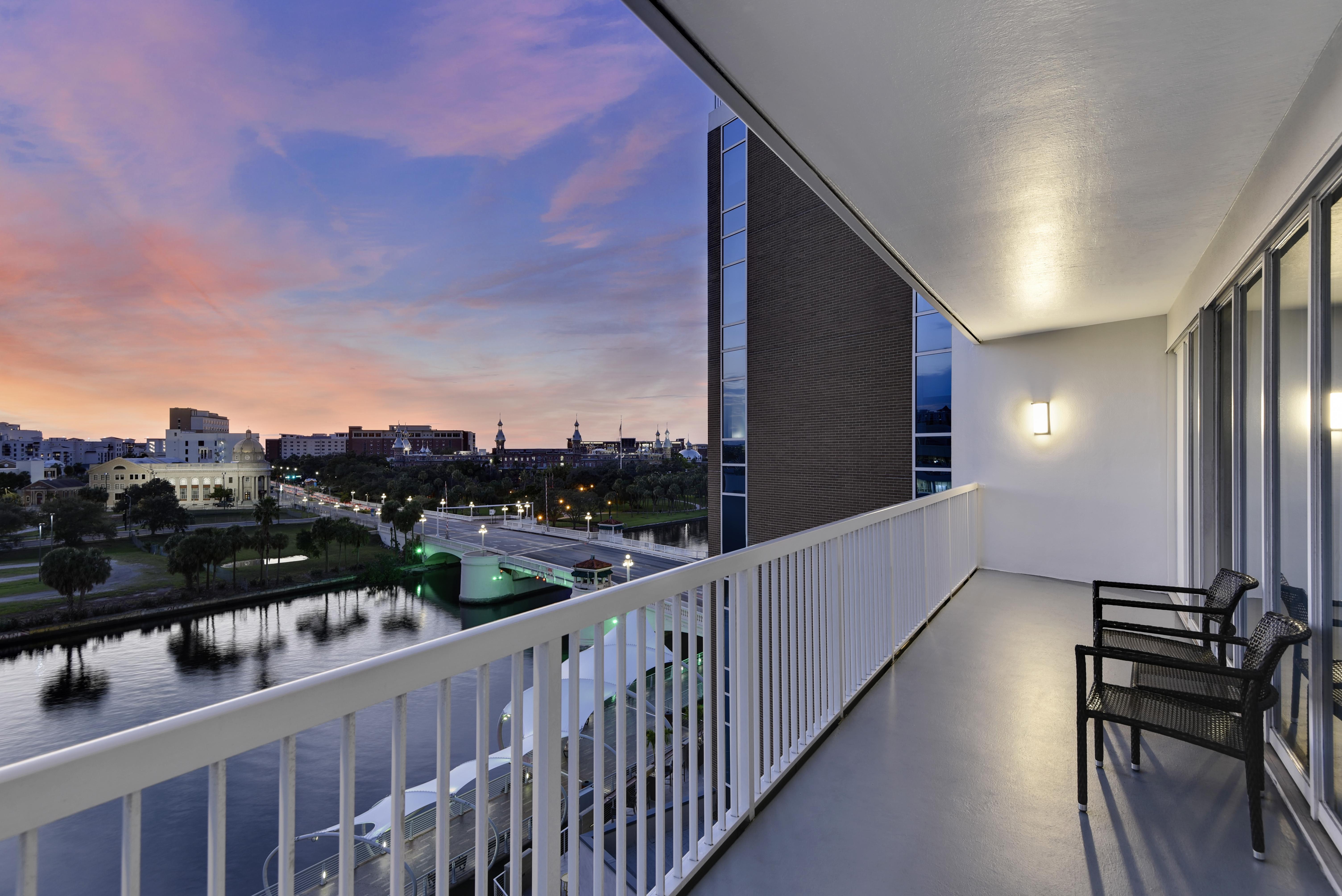 Hotel Tampa Riverwalk Buitenkant foto