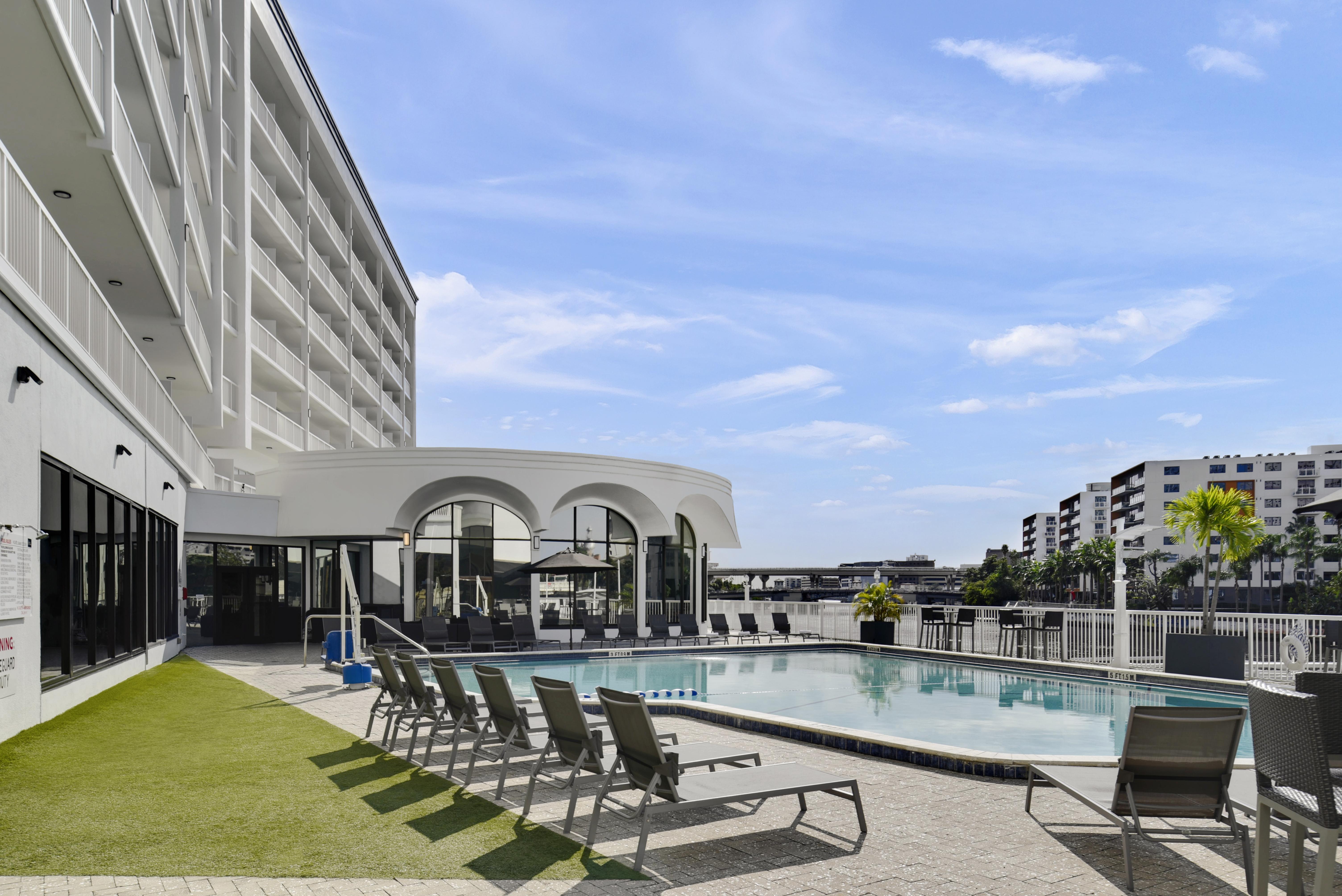 Hotel Tampa Riverwalk Buitenkant foto