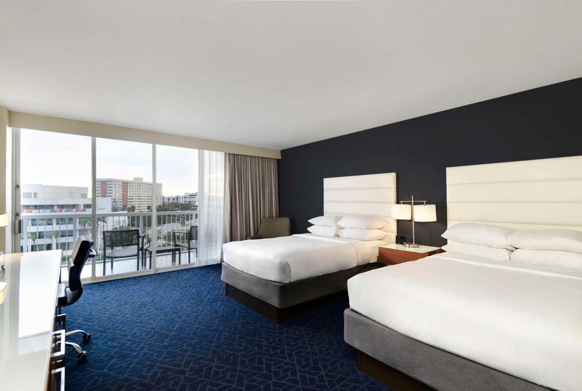 Hotel Tampa Riverwalk Buitenkant foto